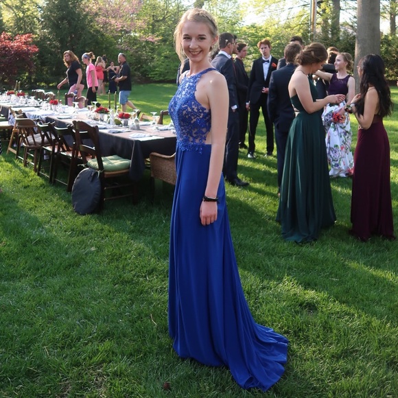 Prom/Formal Dress - Picture 2 of 5